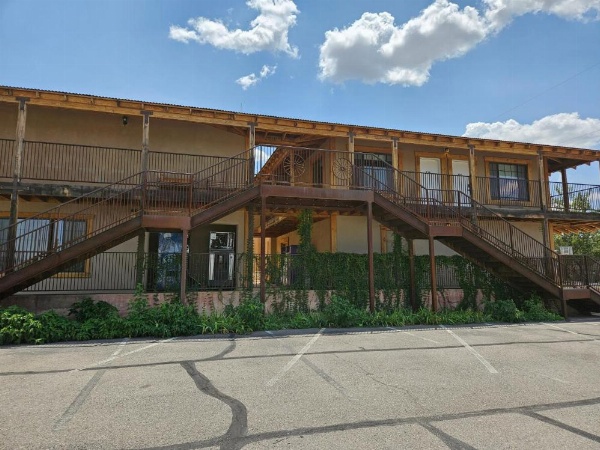 Tombstone Motel image 15